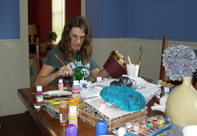 Susanna paints